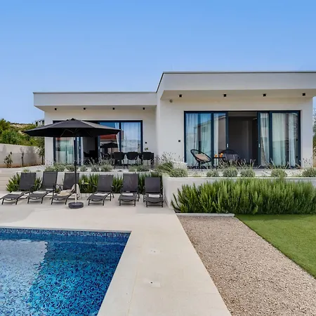 Inizio By Interhome *